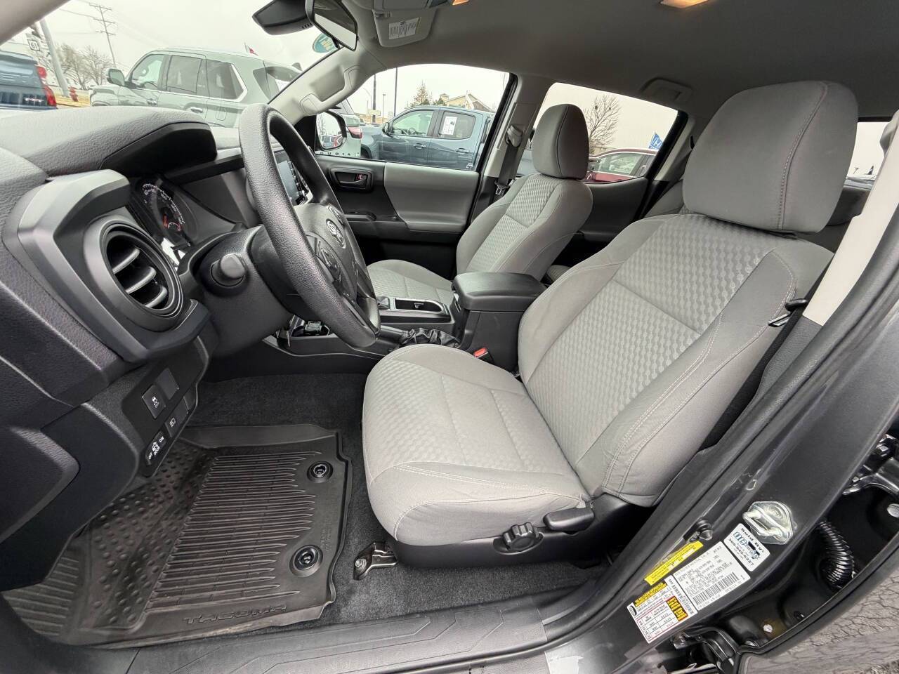 2021 Toyota Tacoma SR V6 4x4 4dr Double Cab 5.0 ft SB Eldridge IA