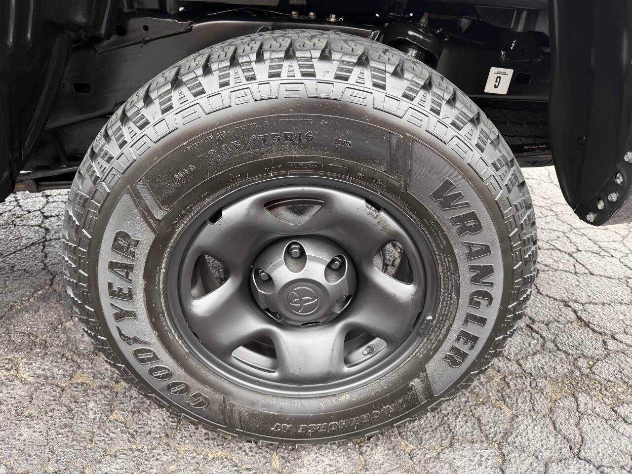 2021 Toyota Tacoma SR V6 4x4 4dr Double Cab 5.0 ft SB Eldridge IA