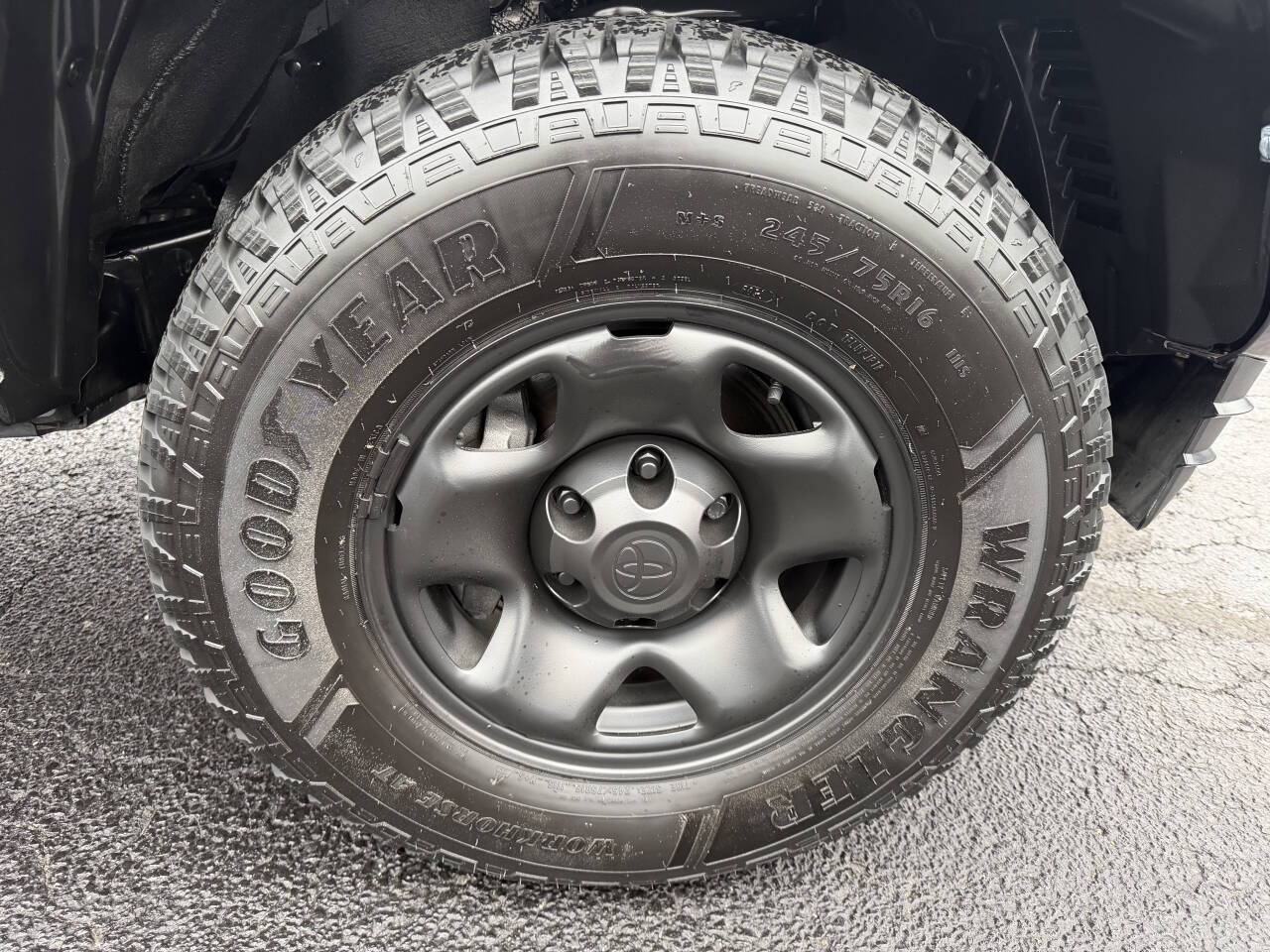 2021 Toyota Tacoma SR V6 4x4 4dr Double Cab 5.0 ft SB Eldridge IA