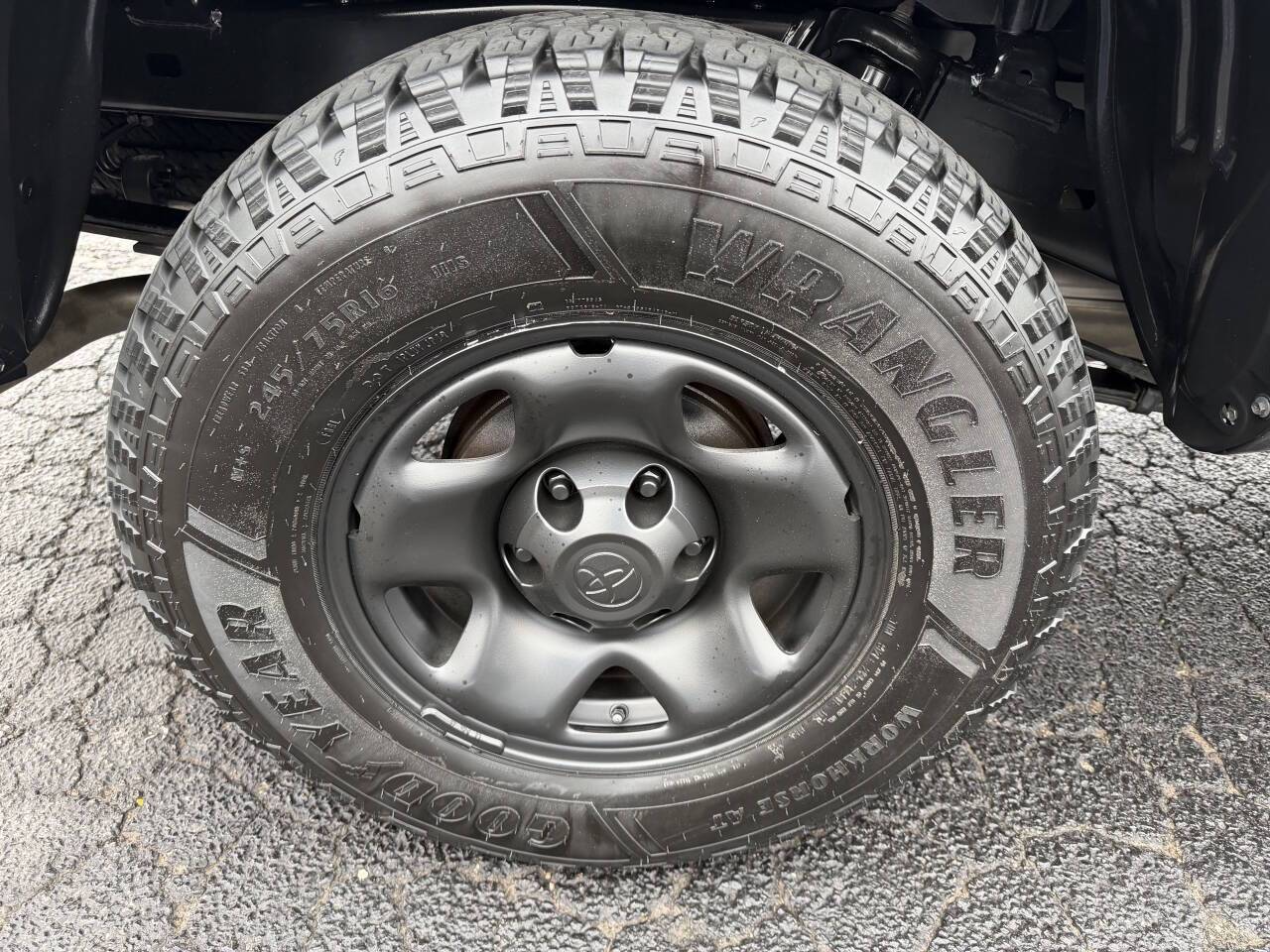 2021 Toyota Tacoma SR V6 4x4 4dr Double Cab 5.0 ft SB Eldridge IA