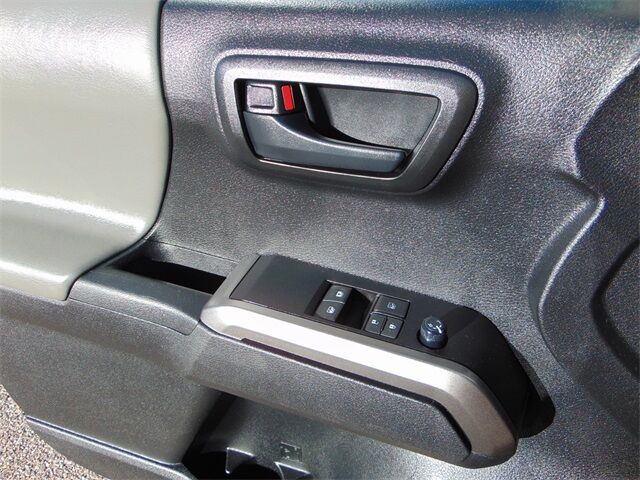 2021 Toyota Tacoma SR5 Santa Fe NM