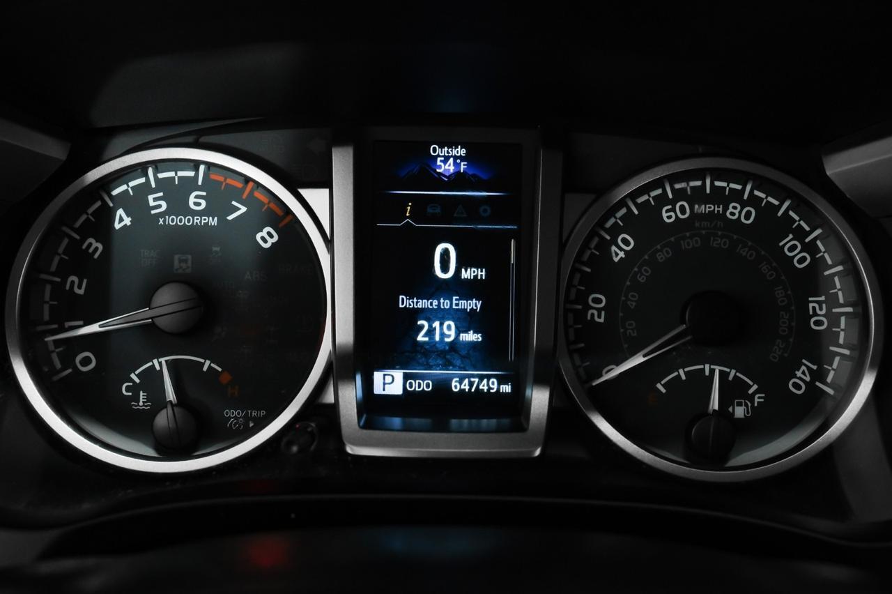 2021 Toyota Tacoma SR5 V6 DOUBLE CAB TOYOTA SAFETY SENSE LANE DEPARTURE PRE COLLISION SYSTEM REAR CAMERA Carrollton TX