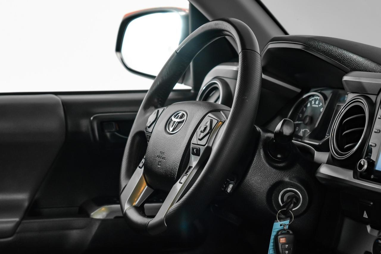 2021 Toyota Tacoma SR5 V6 DOUBLE CAB TOYOTA SAFETY SENSE LANE DEPARTURE PRE COLLISION SYSTEM REAR CAMERA Carrollton TX