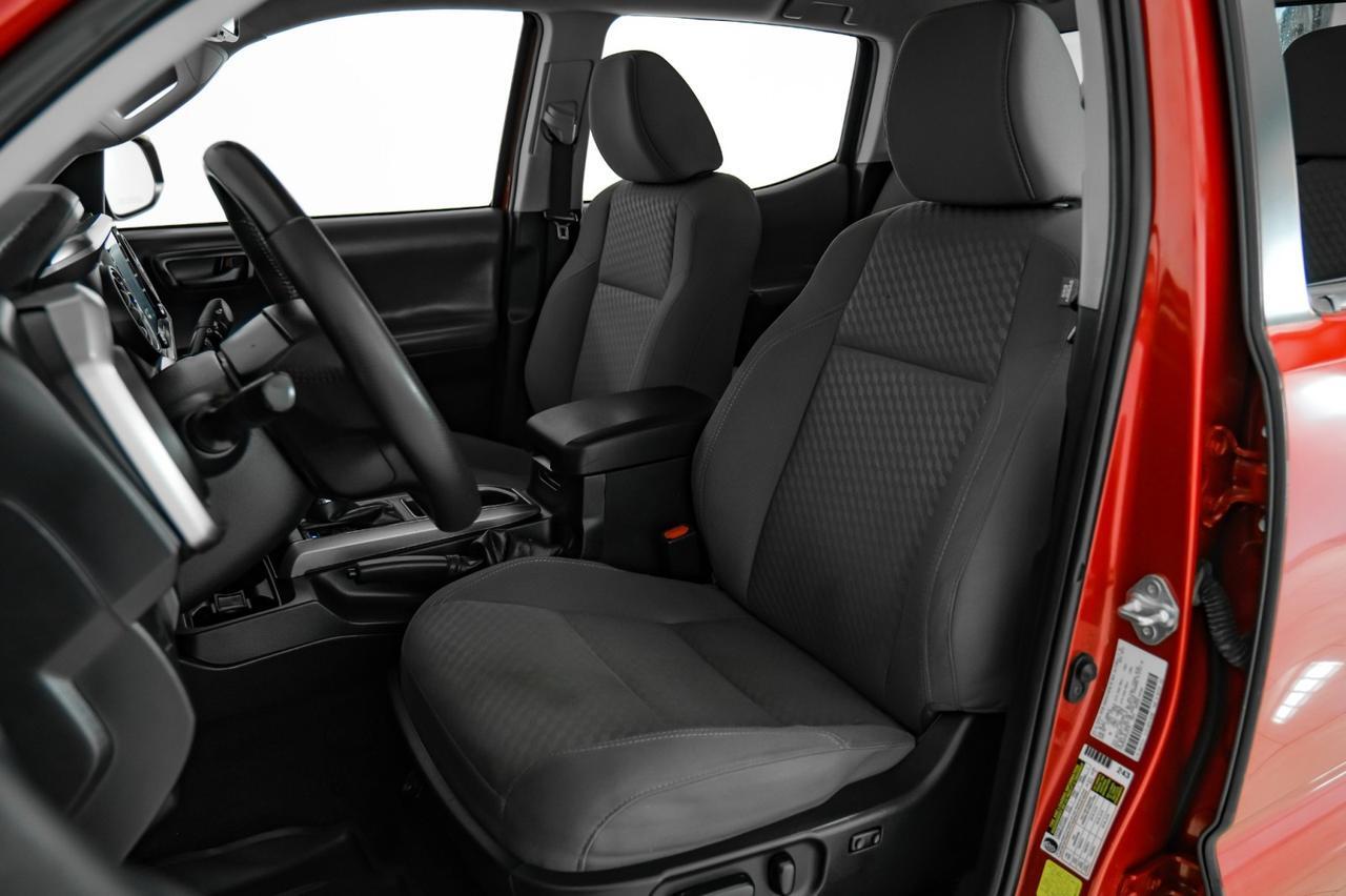 2021 Toyota Tacoma SR5 V6 DOUBLE CAB TOYOTA SAFETY SENSE LANE DEPARTURE PRE COLLISION SYSTEM REAR CAMERA Carrollton TX