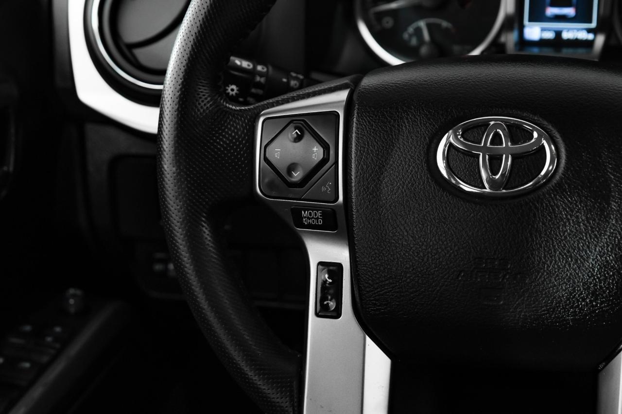 2021 Toyota Tacoma SR5 V6 DOUBLE CAB TOYOTA SAFETY SENSE LANE DEPARTURE PRE COLLISION SYSTEM REAR CAMERA Carrollton TX