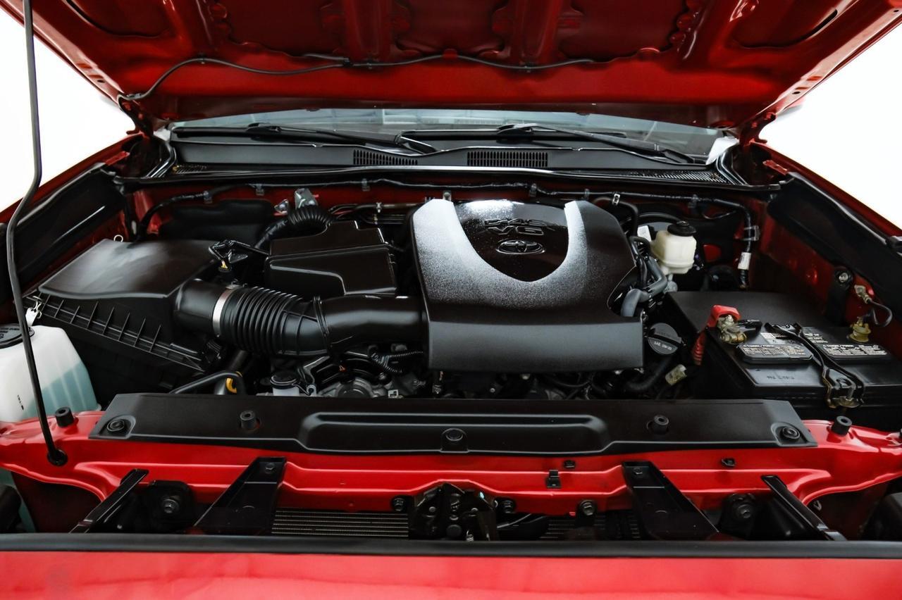 2021 Toyota Tacoma SR5 V6 DOUBLE CAB TOYOTA SAFETY SENSE LANE DEPARTURE PRE COLLISION SYSTEM REAR CAMERA Carrollton TX