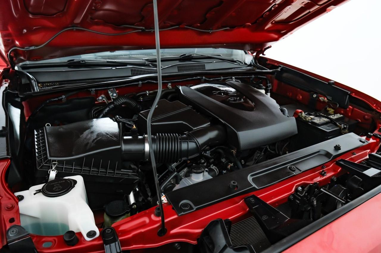 2021 Toyota Tacoma SR5 V6 DOUBLE CAB TOYOTA SAFETY SENSE LANE DEPARTURE PRE COLLISION SYSTEM REAR CAMERA Carrollton TX