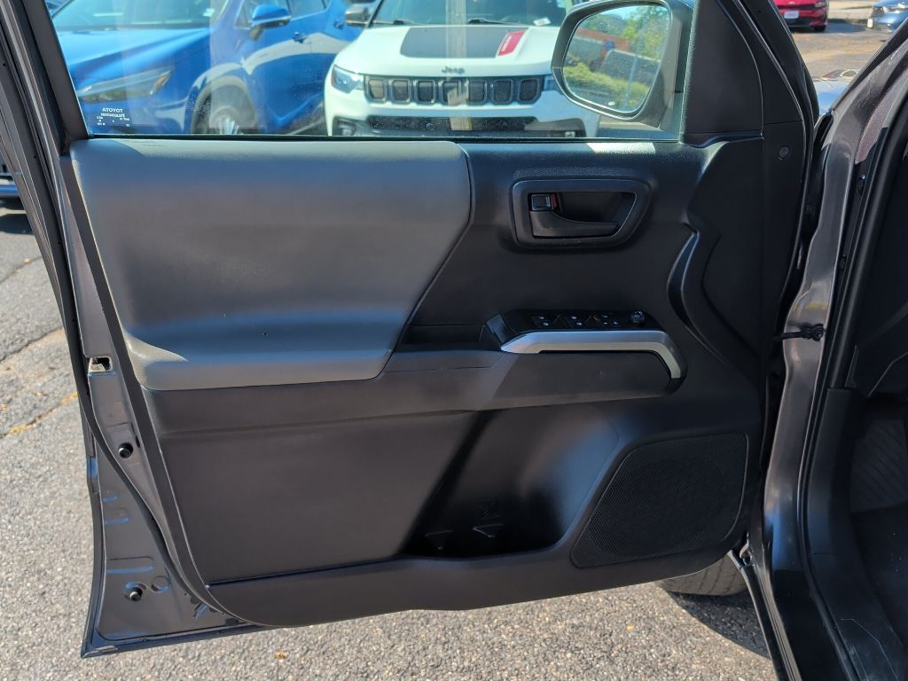 2021 Toyota Tacoma SR5 Worcester MA