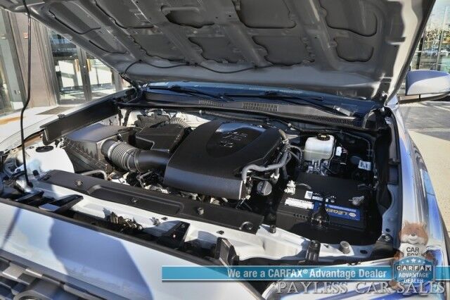 2021 Toyota Tacoma TRD Off Road / 4X4 / Crew Cab / Auto Start / Premium Cloth Seats / Adaptive Cruise Control / Lane Departure Alert / Apple CarPlay & Android Auto / Back Up Camera / Bed Liner / Keyless Entry & Start / Tow Pkg Anchorage AK