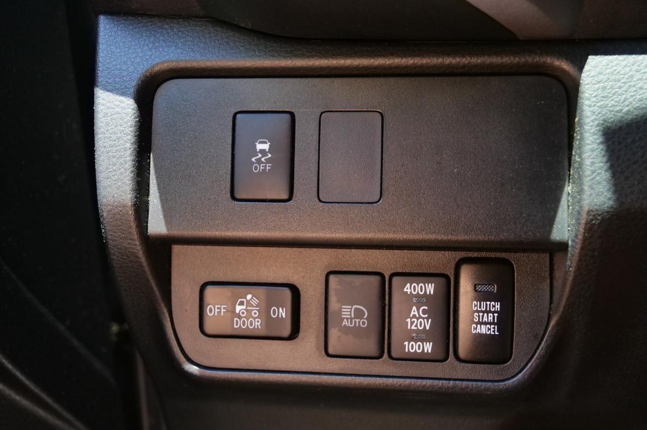 2021 Toyota Tacoma TRD Off Road 4X4 / Open Country Tires / Manual! Lincolnton NC
