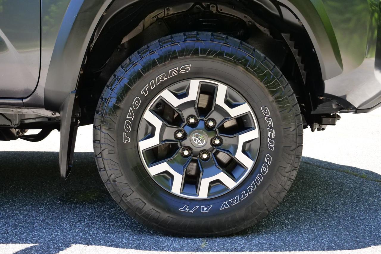 2021 Toyota Tacoma TRD Off Road 4X4 / Open Country Tires / Manual! Lincolnton NC