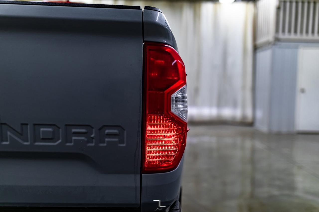 2021 Toyota Tundra 4x4 Crew Cab SR5 Leather Roof Nav Red Deer AB