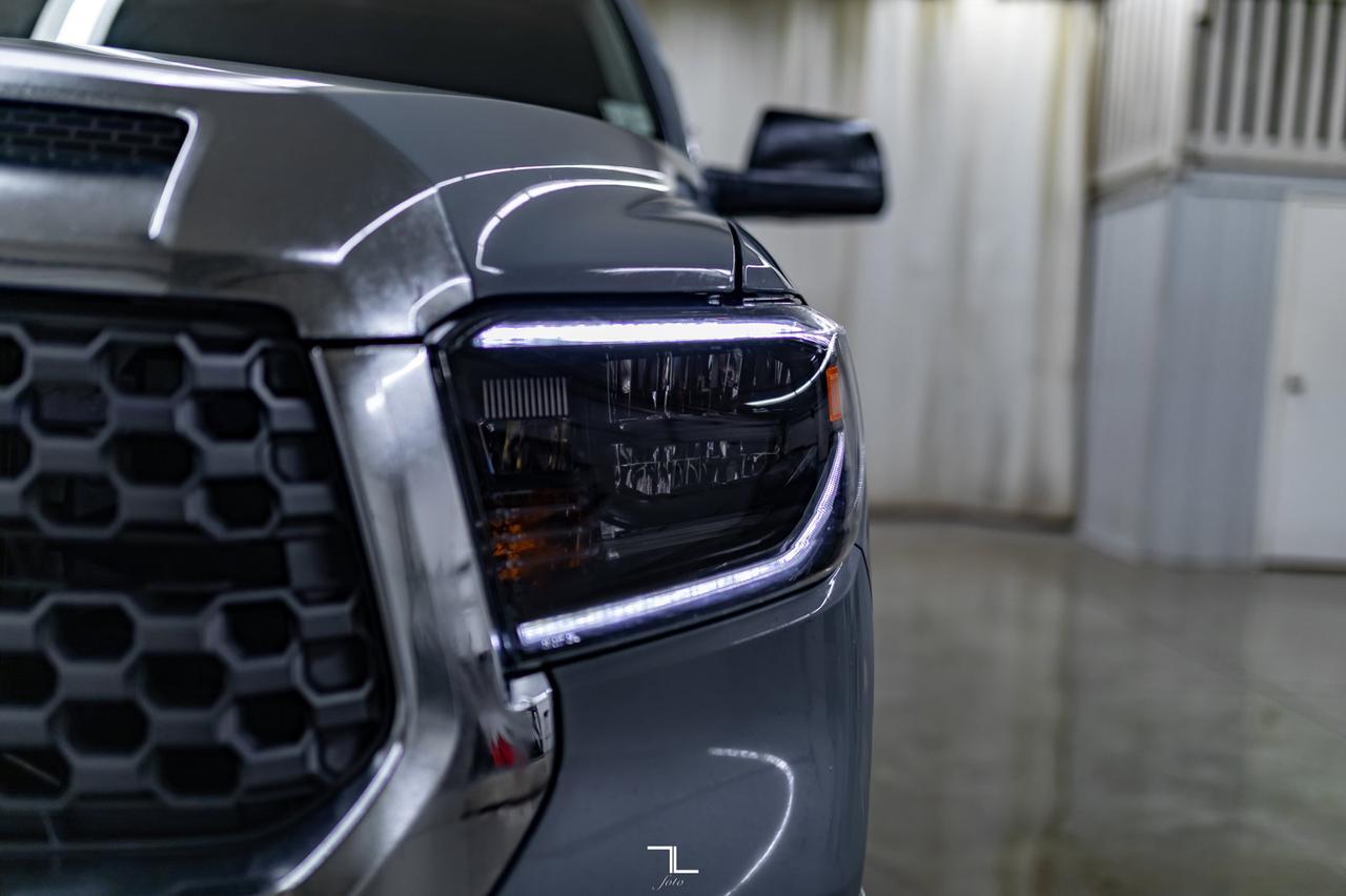 2021 Toyota Tundra 4x4 Crew Cab SR5 Leather Roof Nav Red Deer AB