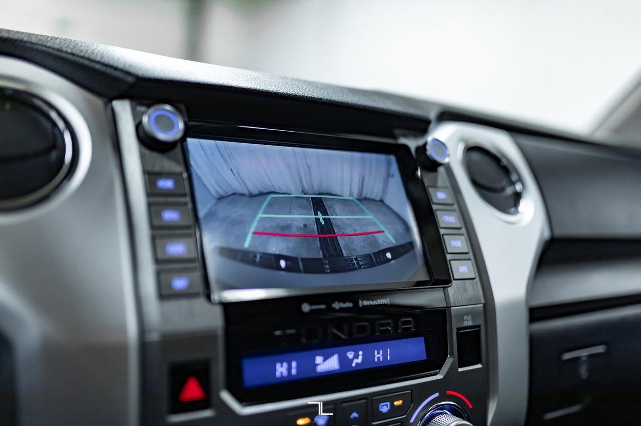 2021 Toyota Tundra 4x4 Crew Cab SR5 Leather Roof Nav Red Deer AB