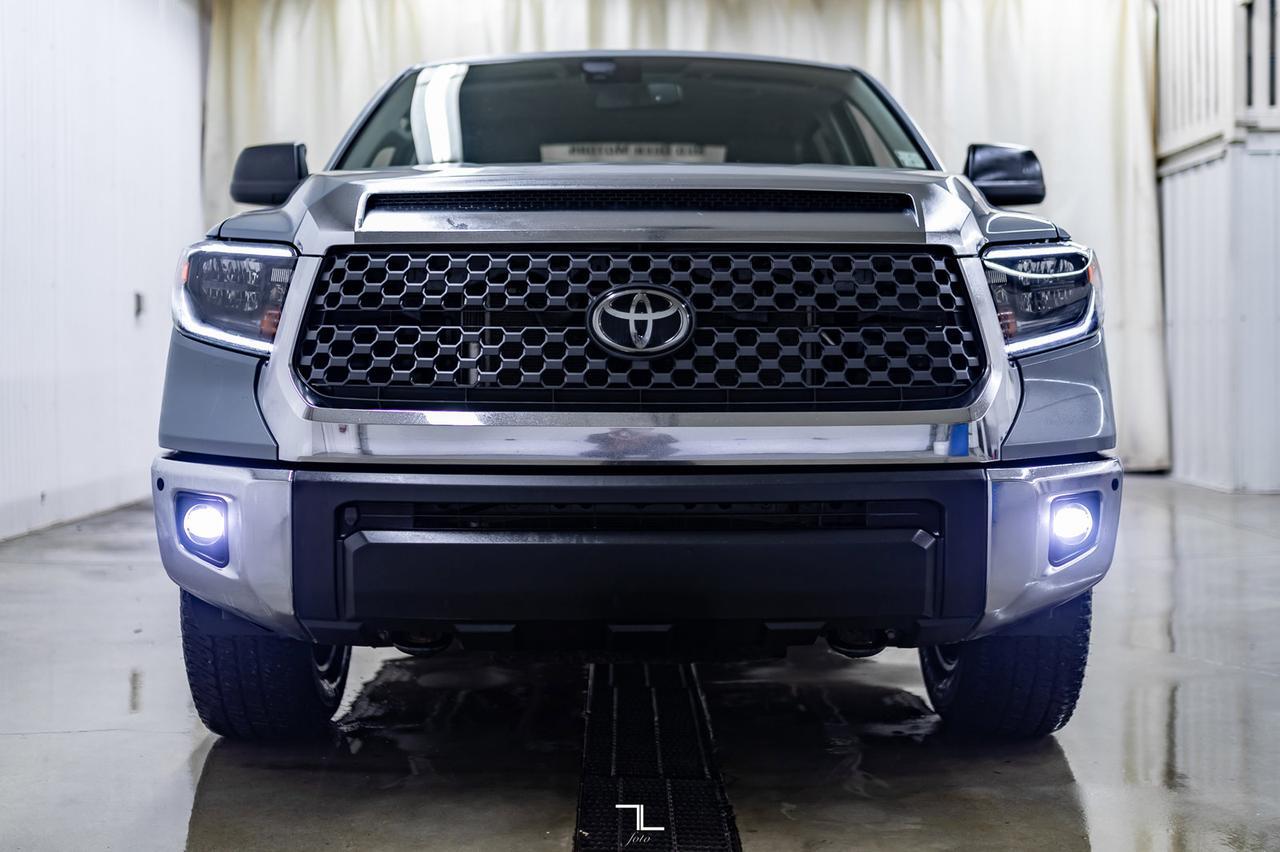 2021 Toyota Tundra 4x4 Crew Cab SR5 Leather Roof Nav Red Deer AB