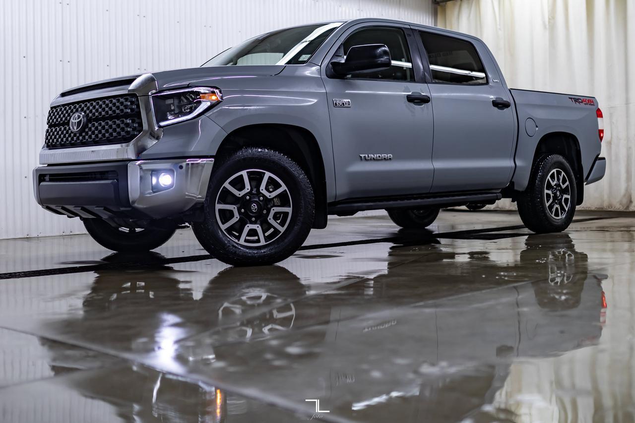 2021 Toyota Tundra 4x4 Crew Cab SR5 Leather Roof Nav Red Deer AB