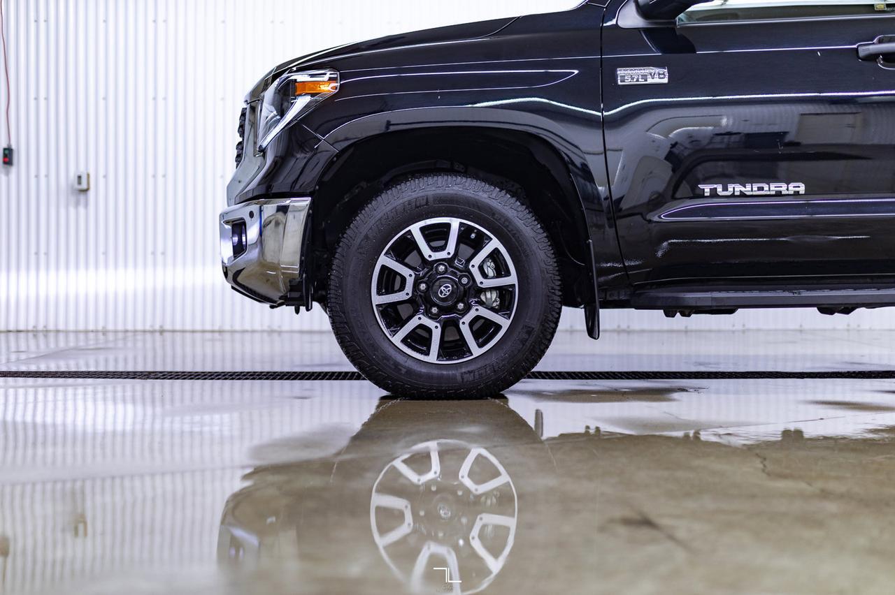 2021 Toyota Tundra 4x4 Crewmax SR5 TRD Roof BCam Red Deer AB