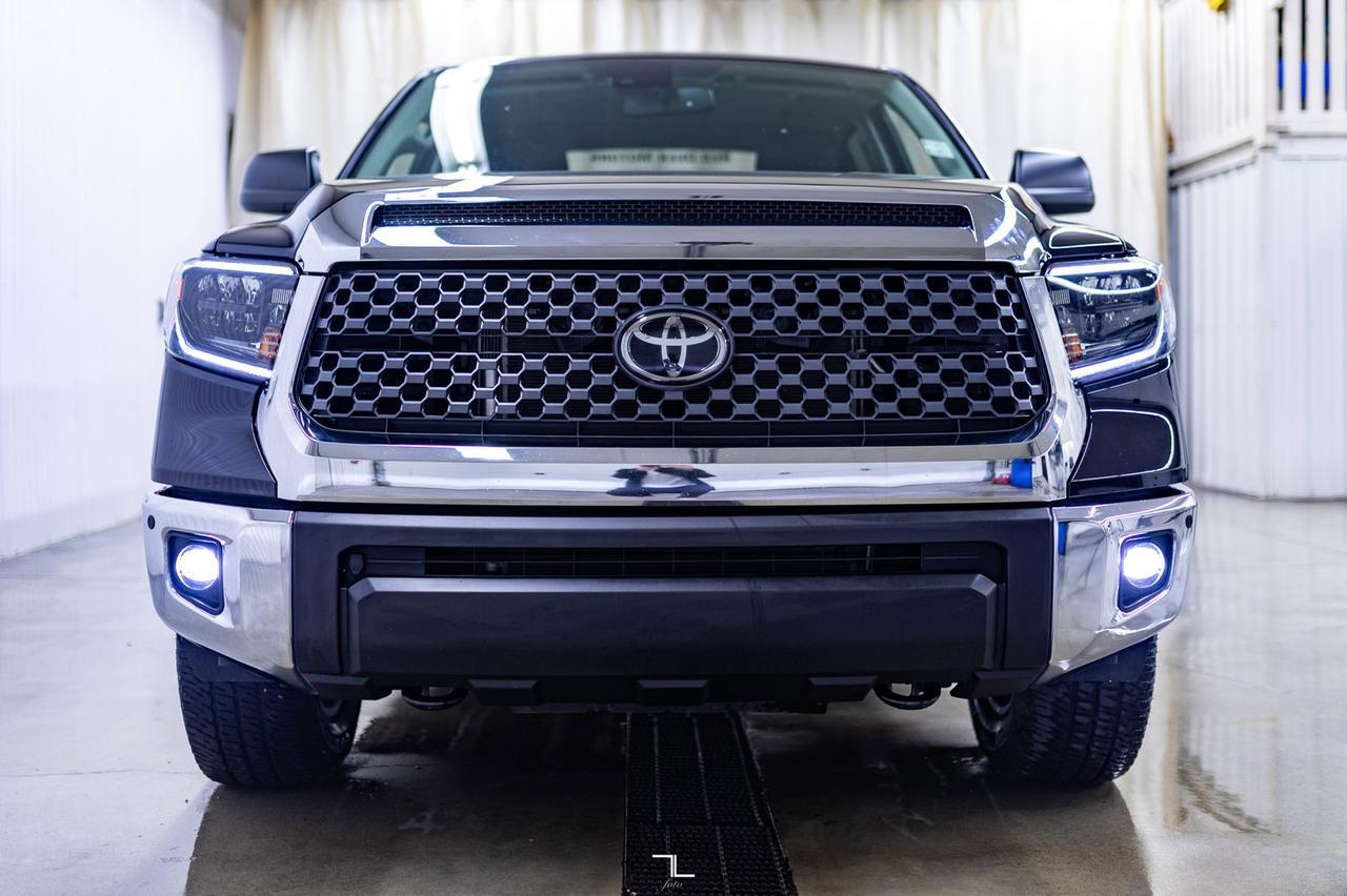 2021 Toyota Tundra 4x4 Crewmax SR5 TRD Roof BCam Red Deer AB