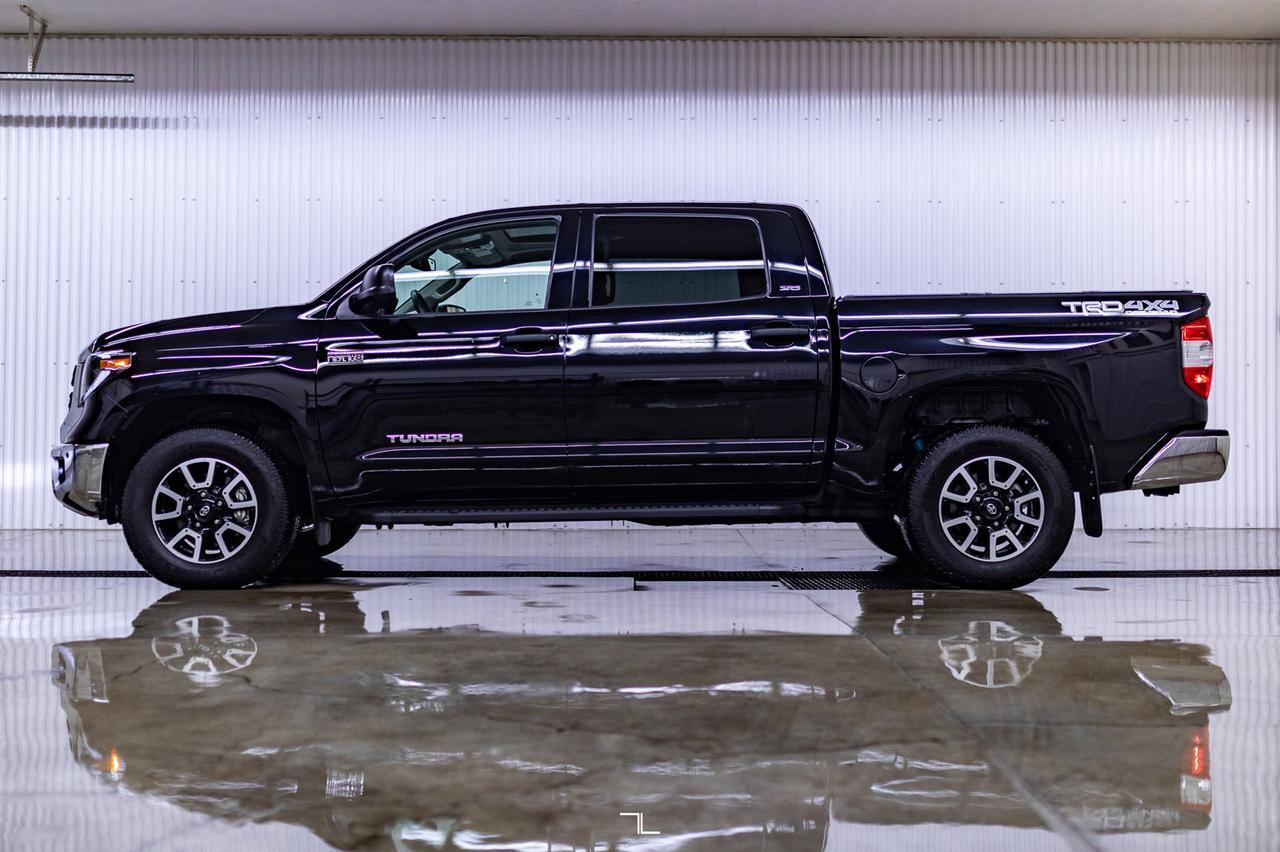 2021 Toyota Tundra 4x4 Crewmax SR5 TRD Roof BCam Red Deer AB