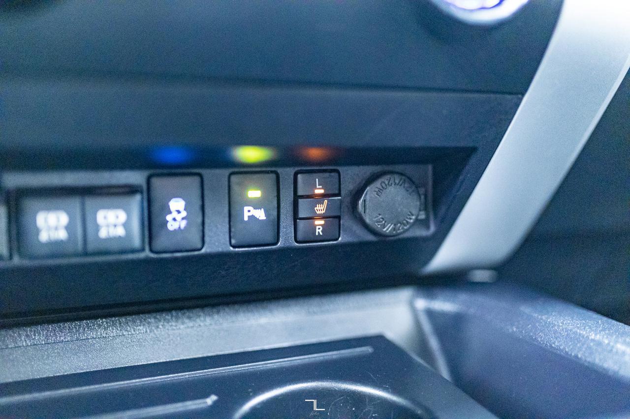 2021 Toyota Tundra 4x4 Crewmax SR5 TRD Roof BCam Red Deer AB