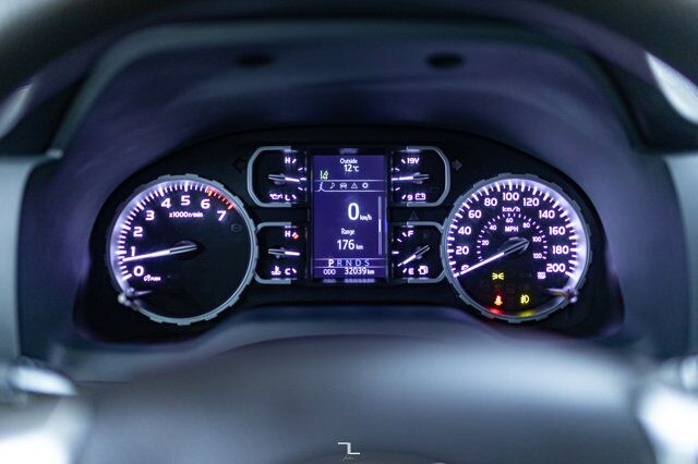 2021 Toyota Tundra 4x4 Crewmax SR5 TRD Roof BCam Red Deer AB