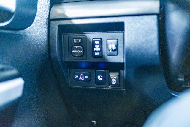 2021 Toyota Tundra 4x4 Crewmax SR5 TRD Roof BCam Red Deer AB