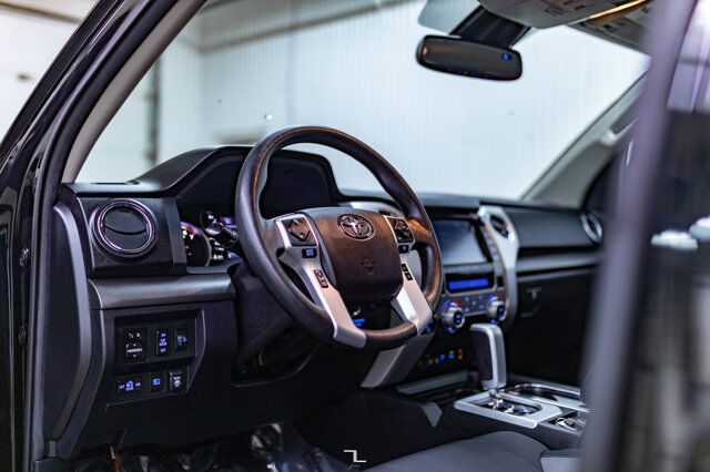 2021 Toyota Tundra 4x4 Crewmax SR5 TRD Roof BCam Red Deer AB