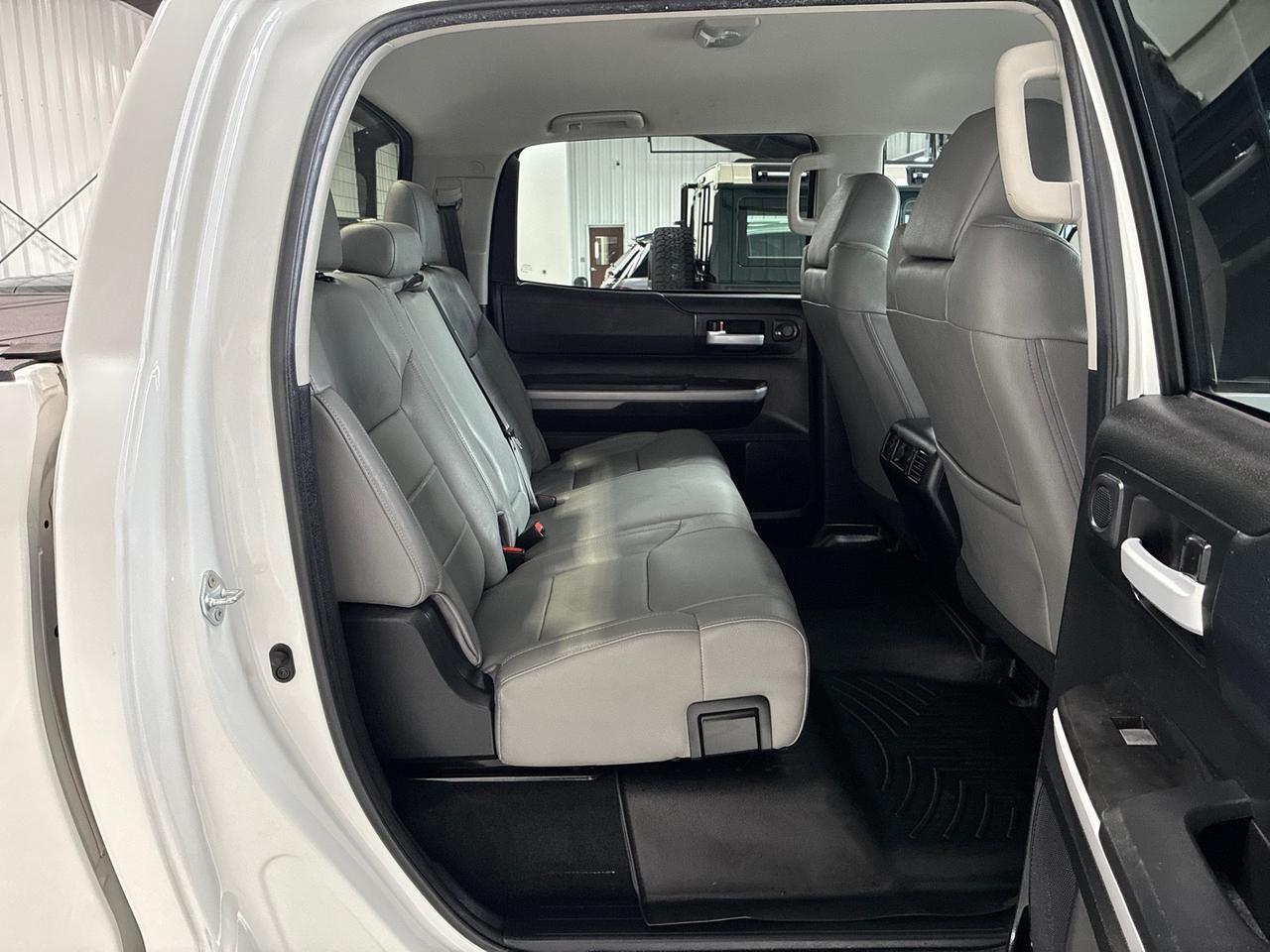 2021 Toyota Tundra SR5, 4x4, Leather Pkg, Leveling Kit, Spray-on Bedliner, Bed Cover Houston TX