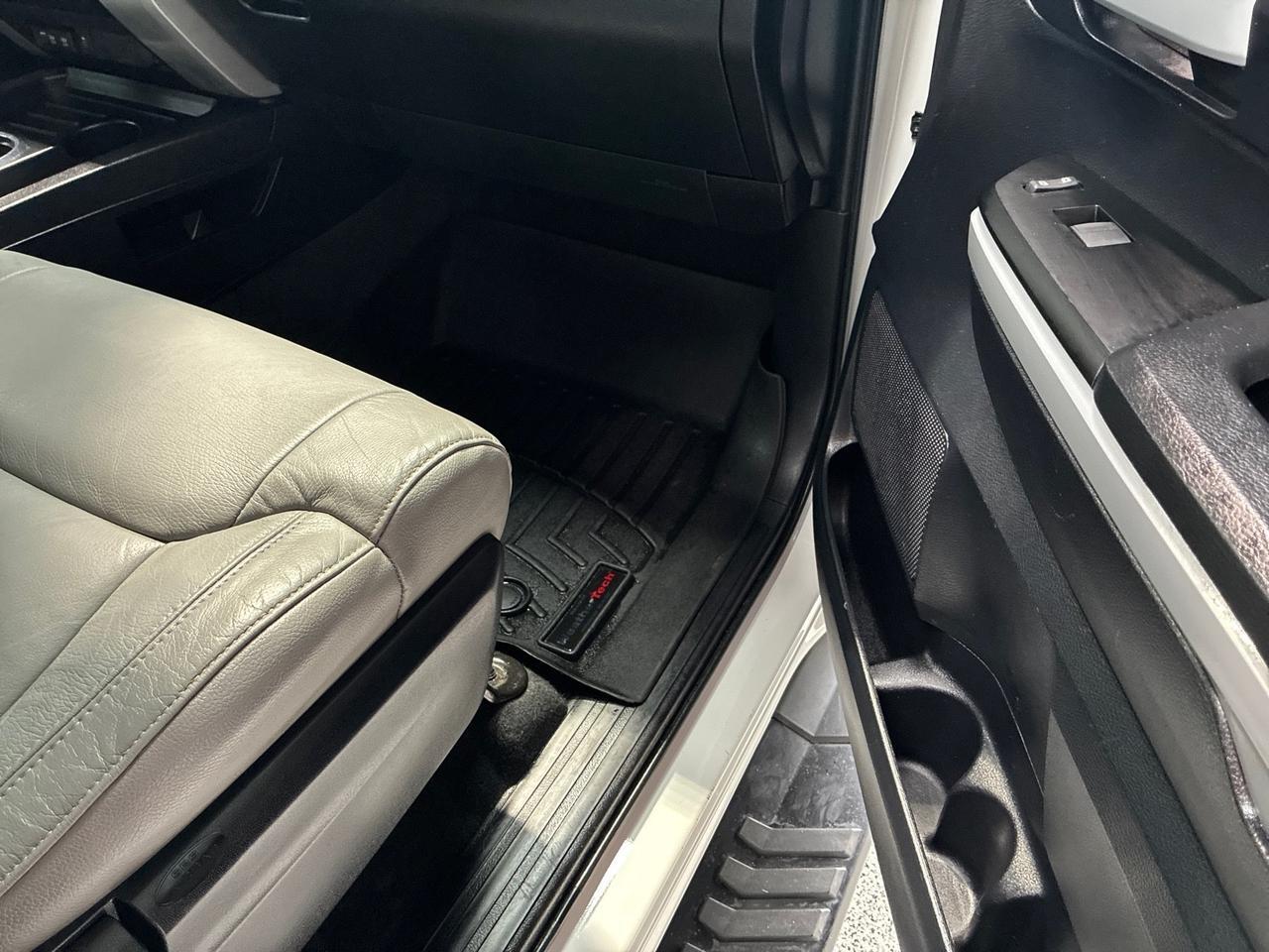 2021 Toyota Tundra SR5, 4x4, Leather Pkg, Leveling Kit, Spray-on Bedliner, Bed Cover Houston TX
