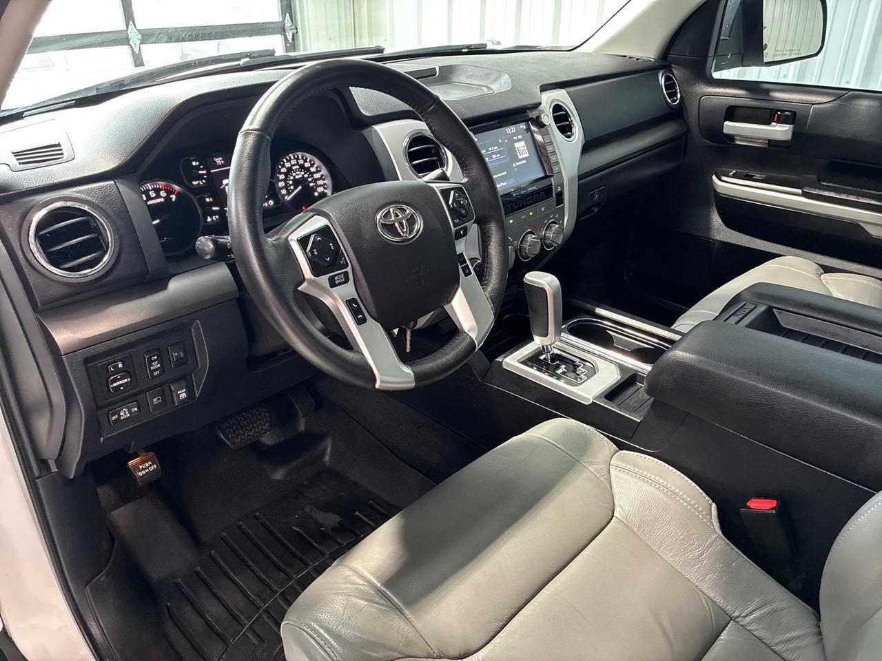 2021 Toyota Tundra SR5, 4x4, Leather Pkg, Leveling Kit, Spray-on Bedliner, Bed Cover Houston TX