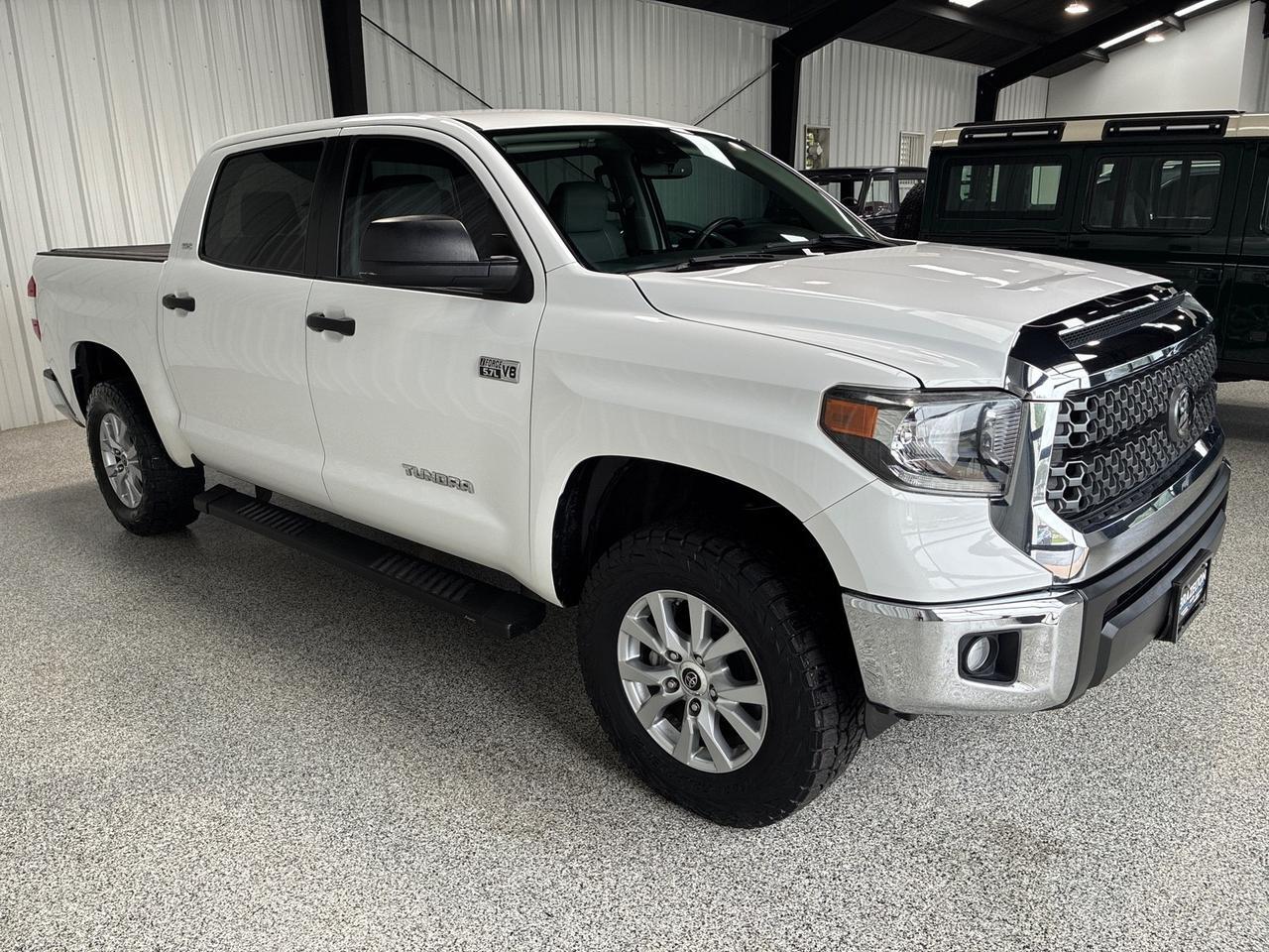 2021 Toyota Tundra SR5, 4x4, Leather Pkg, Leveling Kit, Spray-on Bedliner, Bed Cover Houston TX
