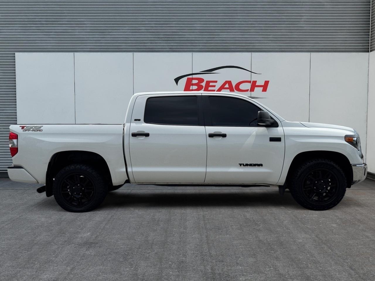 2021 Toyota Tundra SR5, TOW PACKAGE, SUNROOF, MYCONNECT, BLUETOOTH, MEMORY DRIVER SEAT, POWER SLIDING REAR WINDOW, CLEAN CARFAX, 49K MILES, TUNDRAS THIS CLEAN ARE HARD TO FIND, DONT WAIT ON YOUR DREAM TRUCK- STOP BY TODAY!!! Norfolk VA