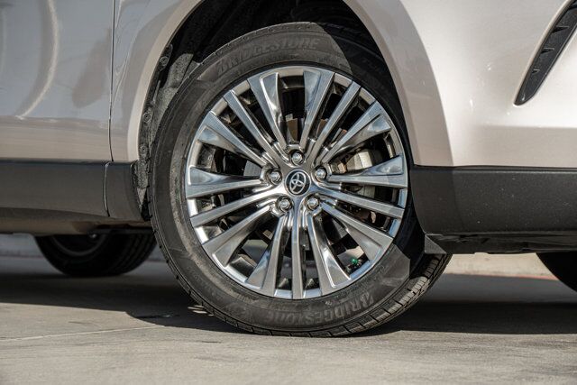 2021 Toyota Venza  Selma TX