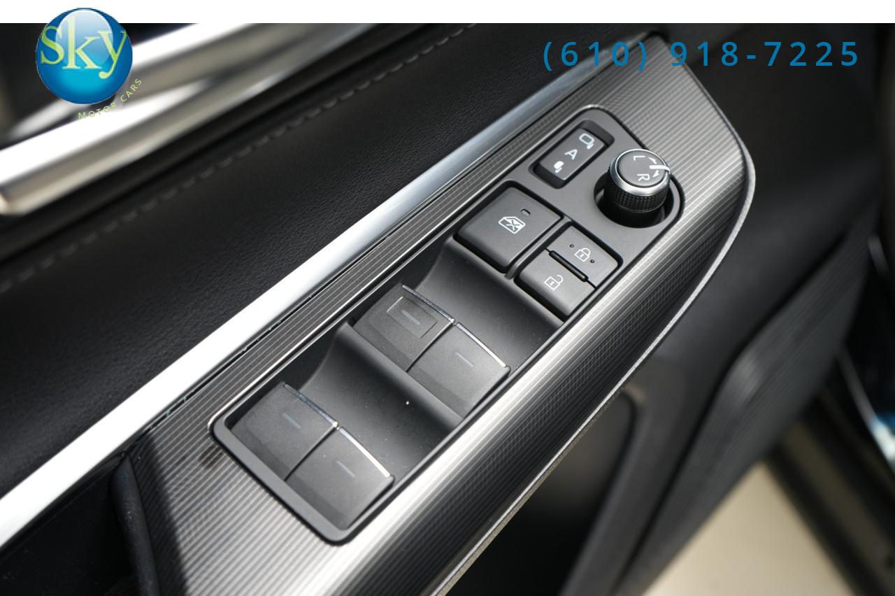 2021 Toyota Venza AWD XLE Hybrid West Chester PA