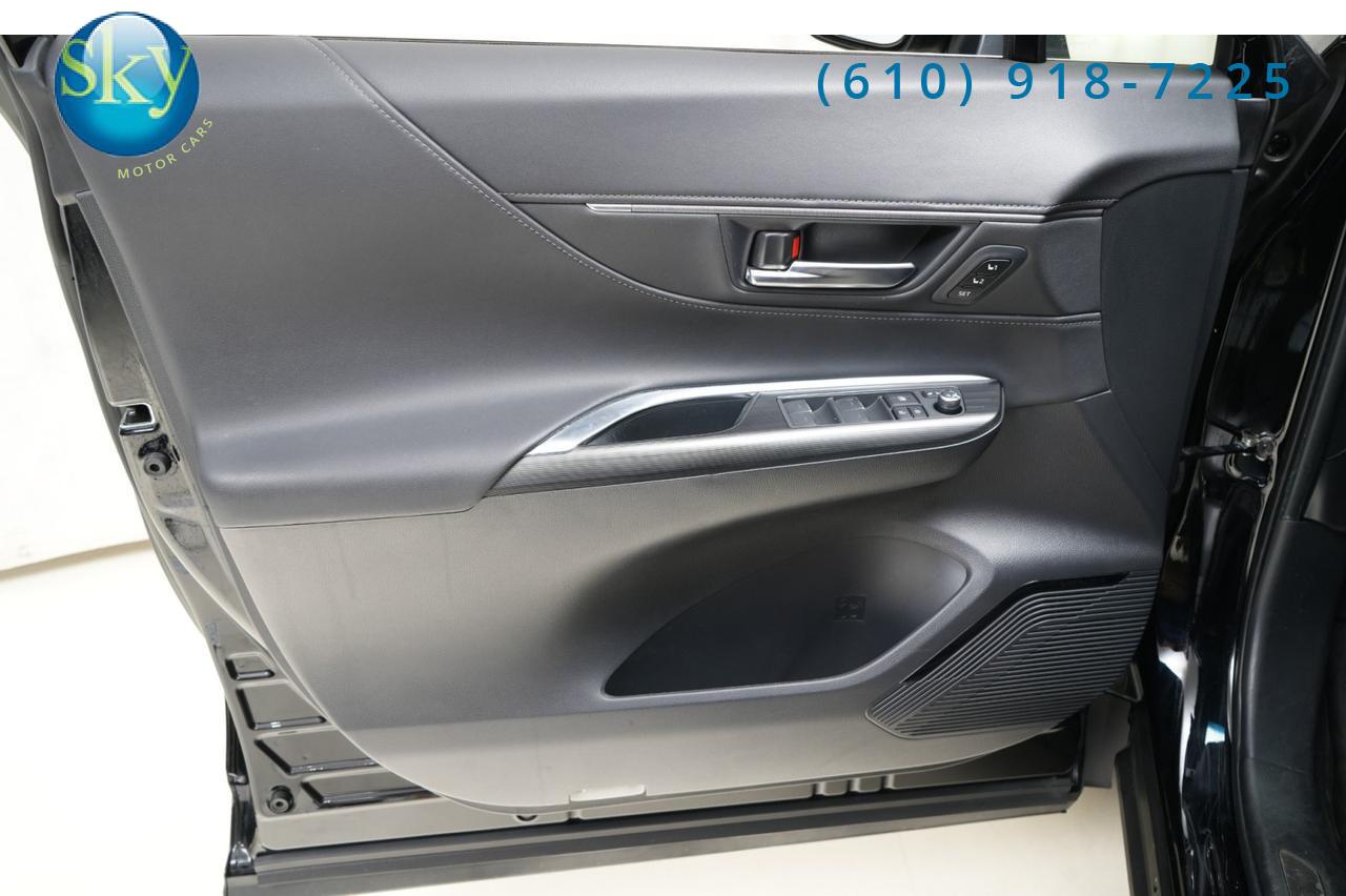 2021 Toyota Venza AWD XLE Hybrid West Chester PA