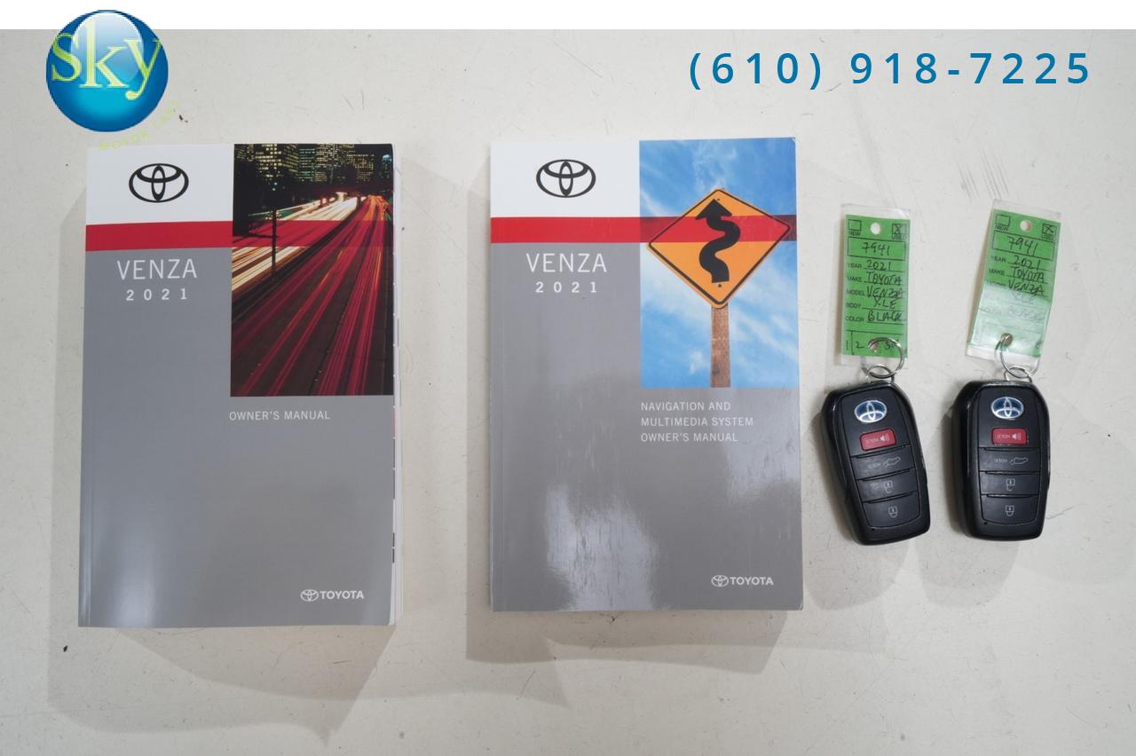 2021 Toyota Venza AWD XLE Hybrid West Chester PA