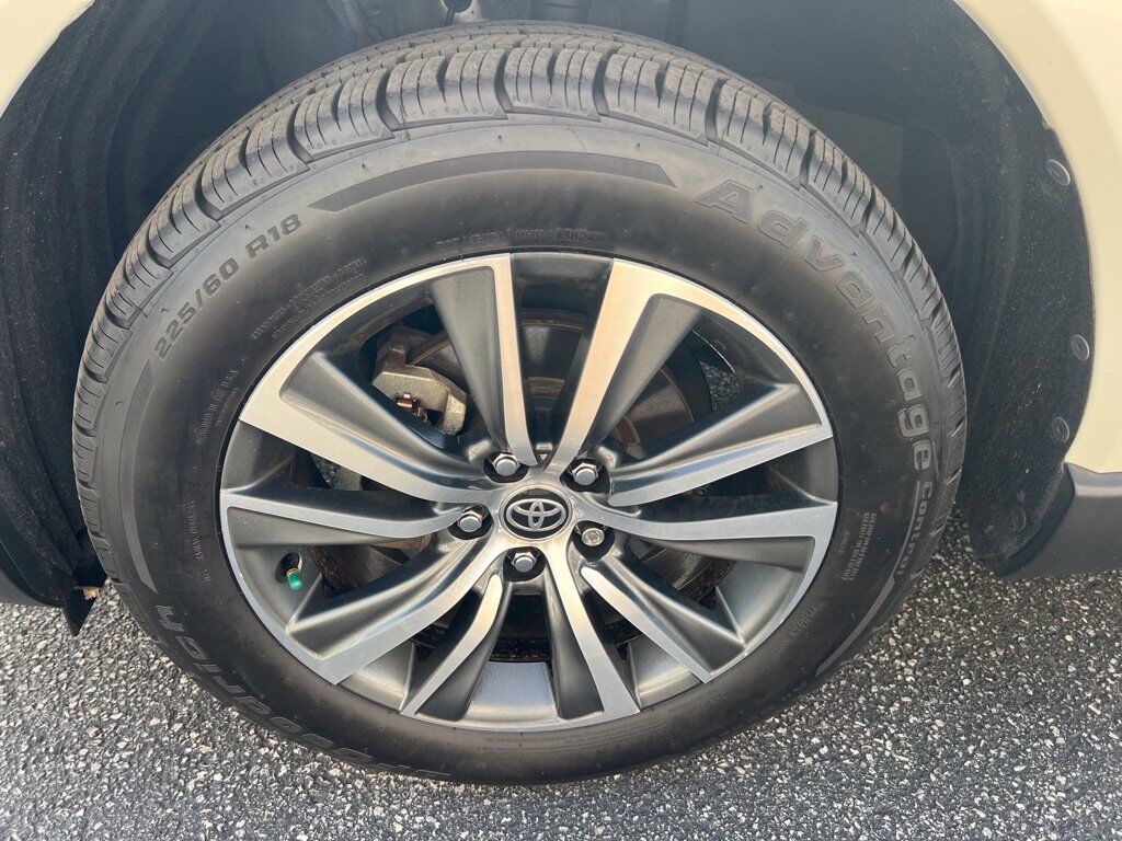 2021 Toyota Venza LE Mount Joy PA