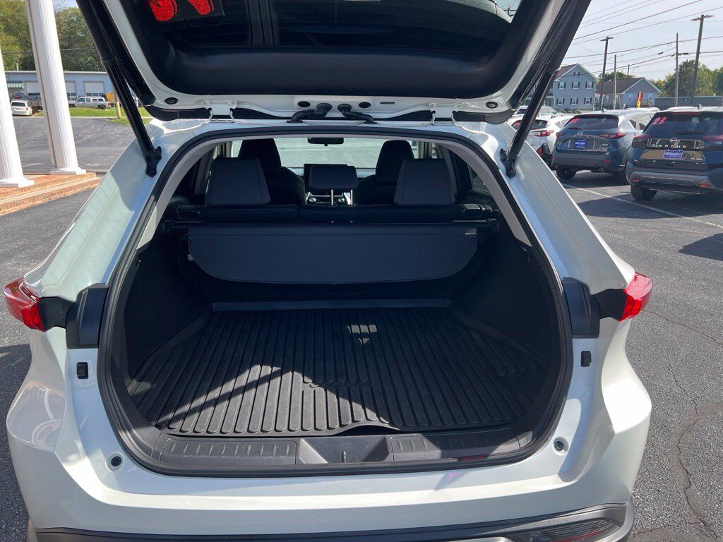 2021 Toyota Venza LE Mount Joy PA