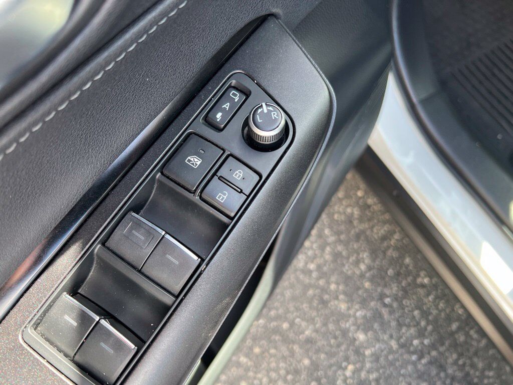 2021 Toyota Venza LE Mount Joy PA