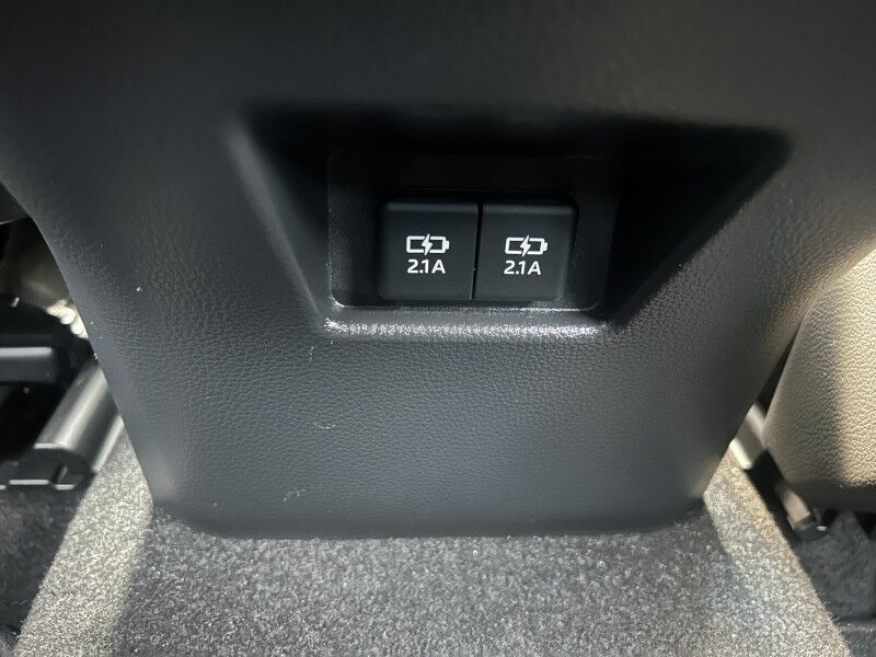 2021 Toyota Venza XLE - HYBRID - PREMIUM AUDIO - HEATED/COOLED SEATS Whitinsville MA