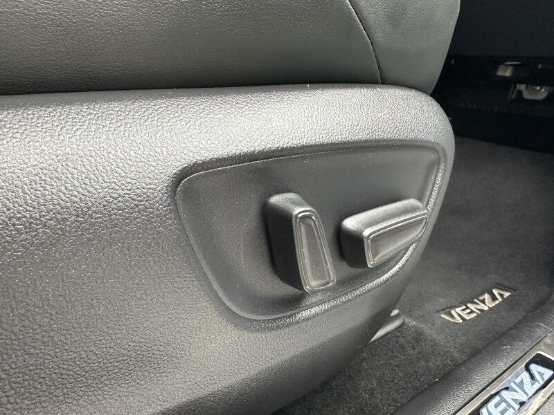 2021 Toyota Venza XLE - HYBRID - PREMIUM AUDIO - HEATED/COOLED SEATS Webster MA