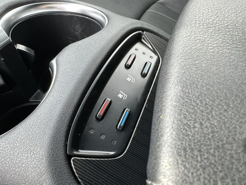 2021 Toyota Venza XLE - HYBRID - PREMIUM AUDIO - HEATED/COOLED SEATS Webster MA