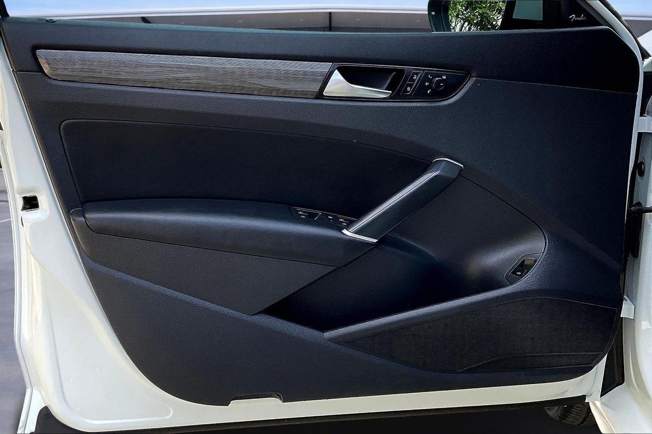 2021 VOLKSWAGEN PASSAT R-LINE Houston TX