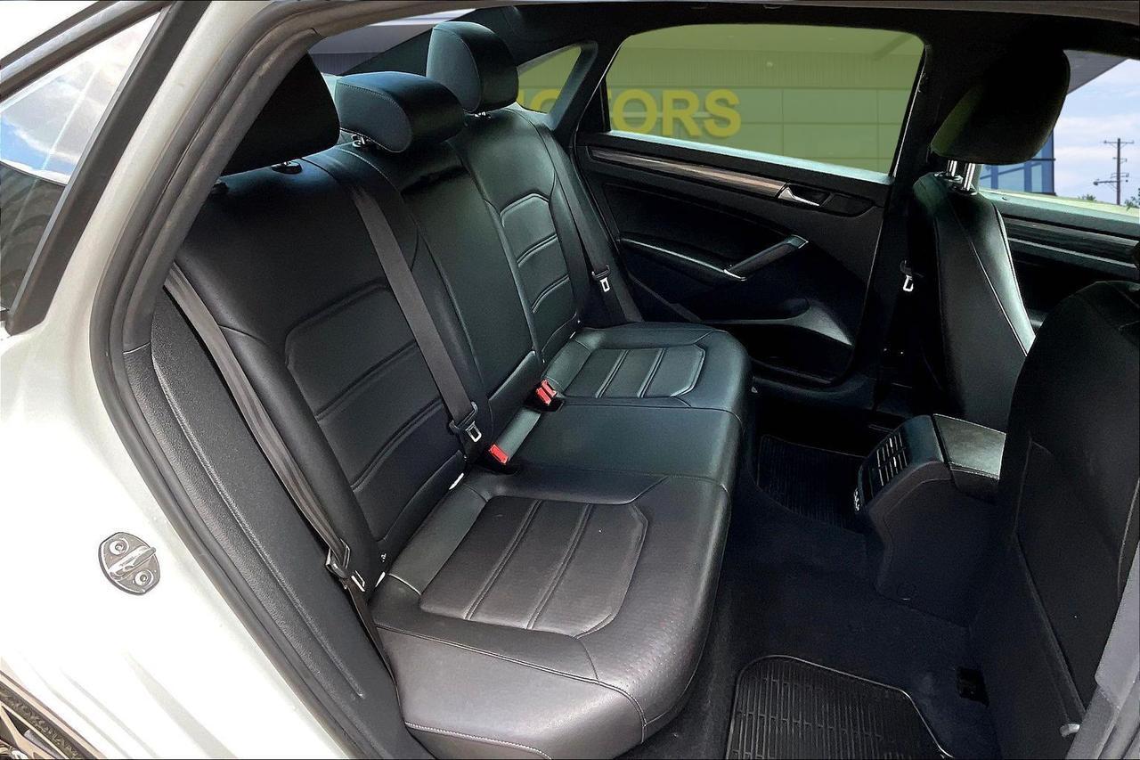 2021 VOLKSWAGEN PASSAT R-LINE Houston TX