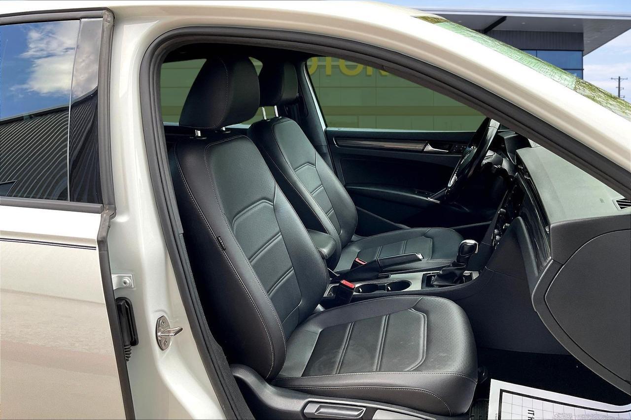 2021 VOLKSWAGEN PASSAT R-LINE Houston TX