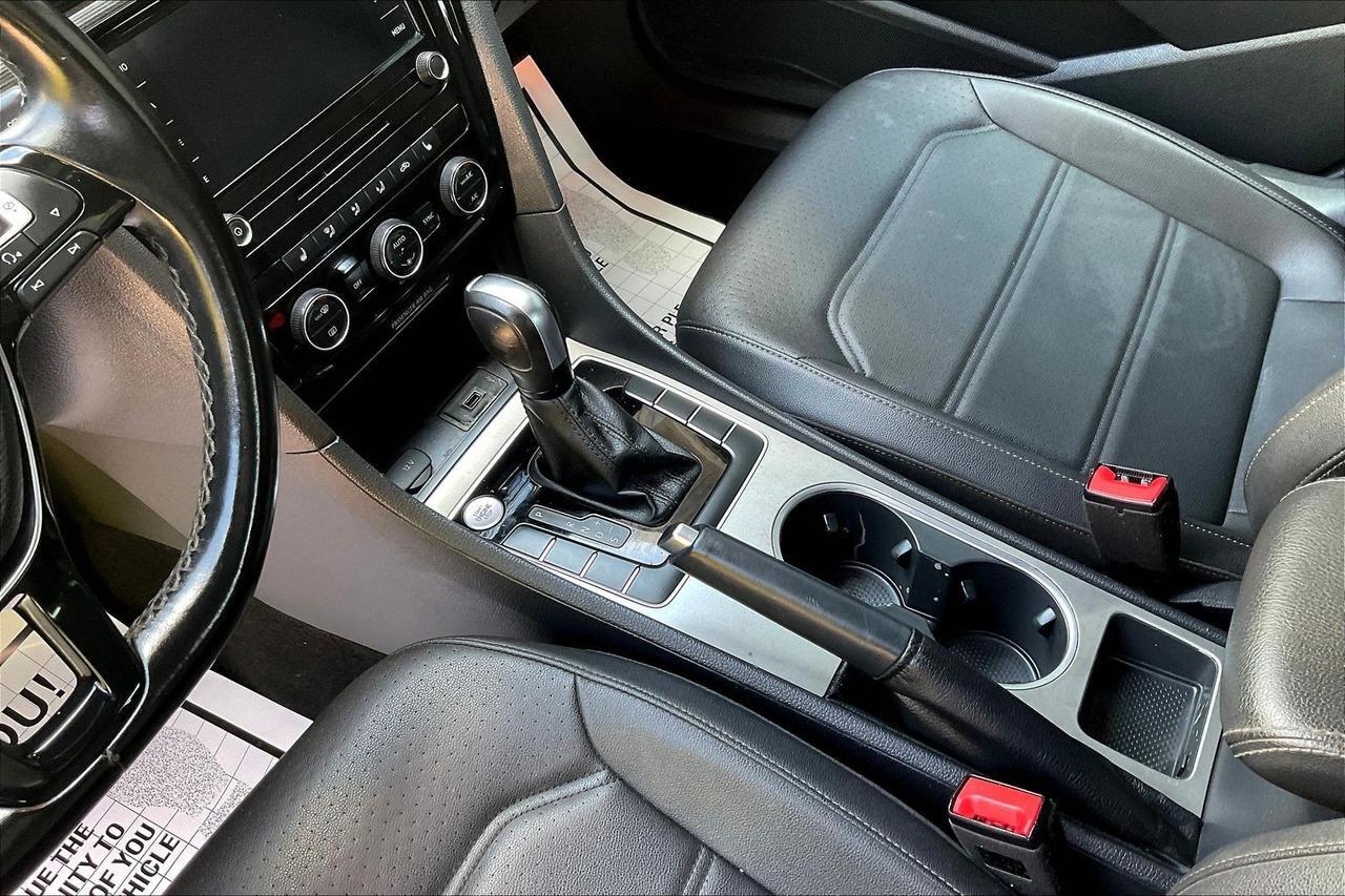 2021 VOLKSWAGEN PASSAT R-LINE Houston TX