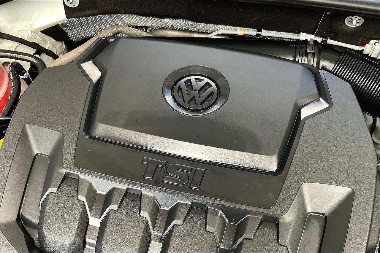 2021 VOLKSWAGEN PASSAT R-LINE Houston TX