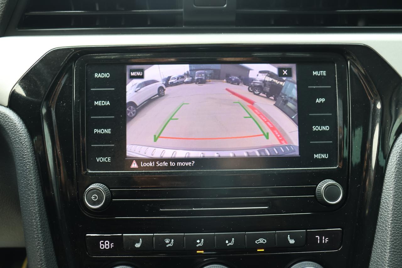 2021 VOLKSWAGEN PASSAT SE Houston TX