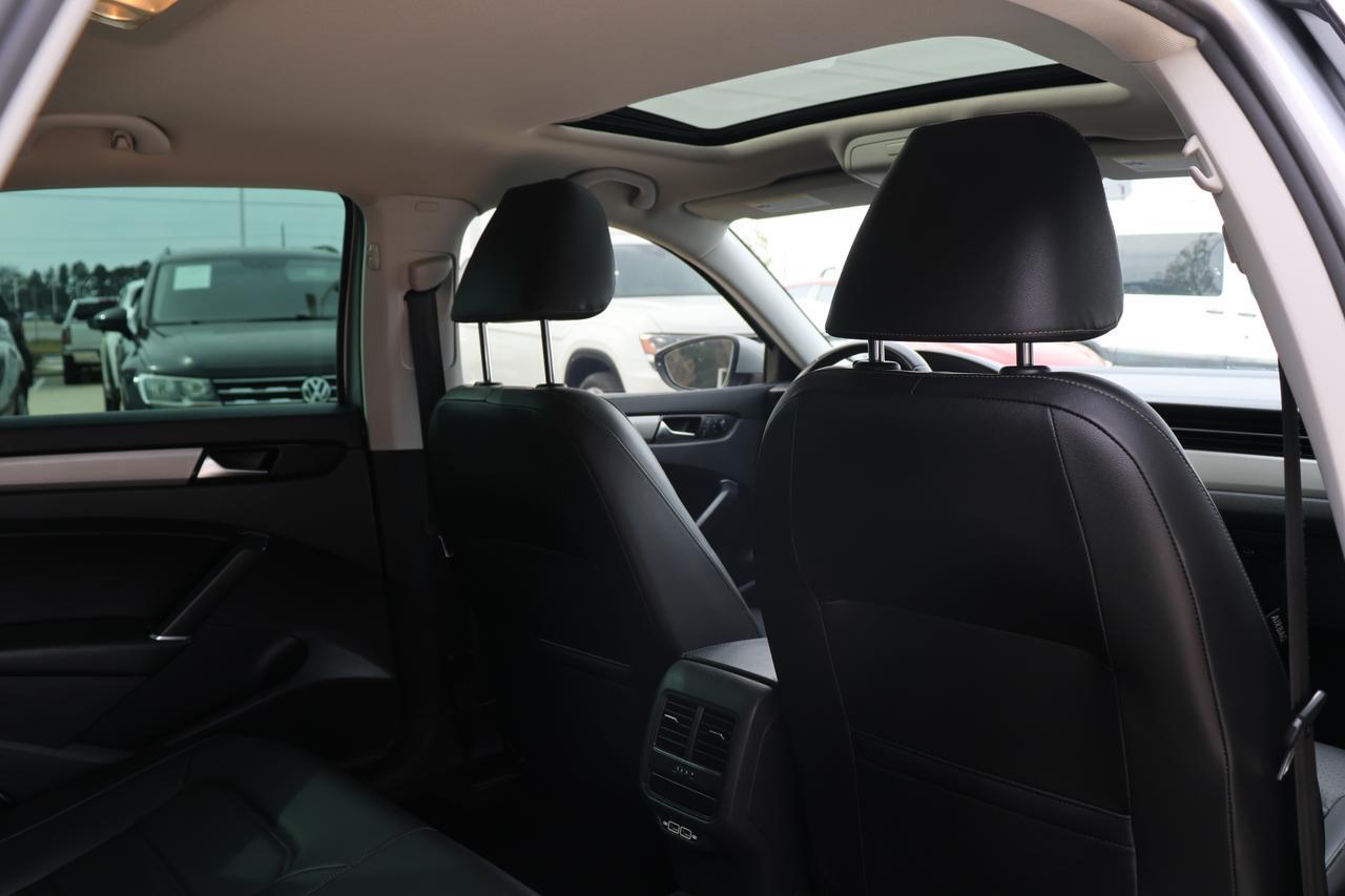 2021 VOLKSWAGEN PASSAT SE Houston TX