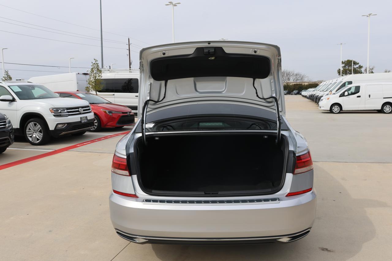 2021 VOLKSWAGEN PASSAT SE Houston TX